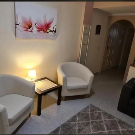 Apartament Galeon Apartment *